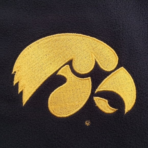 COLUMBIA IOWA HAWKEYES PULLOVER‎ FLEECE TOP W/HOOD SIZE 7 YOUTH NWT - Picture 5 of 15